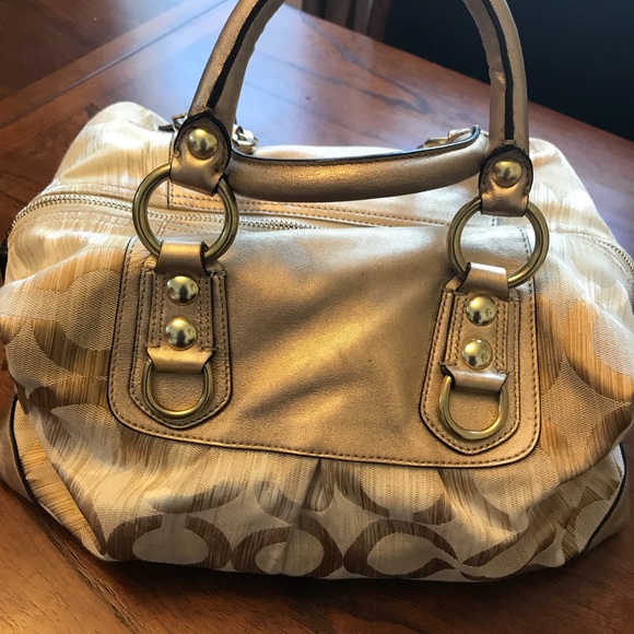 Gold Coach Bag - Picture 3 of 8